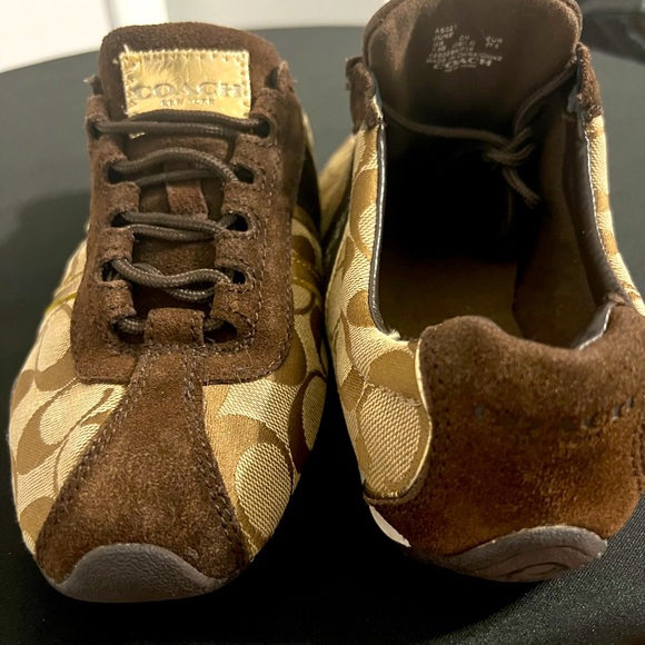 NWOB Authentic Coach Kathleen Women’s Monogram Signature Sneakers (7.5) - Picture 3 of 11